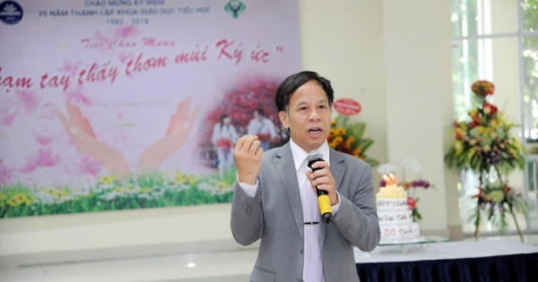 Đôi điều về chương trình giáo dục phổ thông môn Ngữ văn: Cần phân biệt SGK và chương trình Đôi điều về chương trình giáo dục phổ thông môn Ngữ văn: Cần phân biệt SGK và chương trình