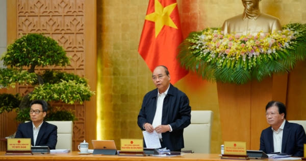 Tháng 10, “lũ chồng lũ, bão chồng bão”