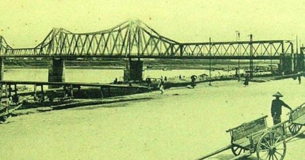 Giữ gìn di sản cầu Long Biên - việc không thể lơ là Giữ gìn di sản cầu Long Biên - việc không thể lơ là