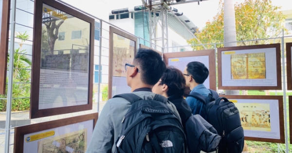 Trưng bày nhiều hiện vật, tư liệu quý khẳng định Hoàng Sa, Trường Sa của Việt Nam