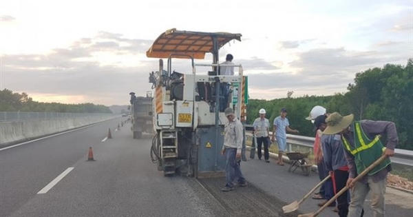 Đình chỉ công tác Giám đốc Ban Quản lý cao tốc Đà Nẵng-Quảng Ngãi