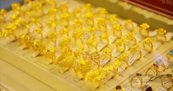 Giá vàng hôm nay 22/10: Giá vàng trong nước và thế giới tiếp tục tăng