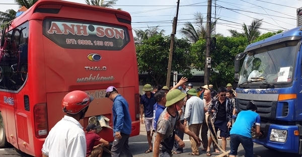 Uỷ ban ATGT Quốc gia chỉ đạo làm rõ vụ tai nạn nghiêm trọng khiến 1 người tử vong ở Hà Tĩnh