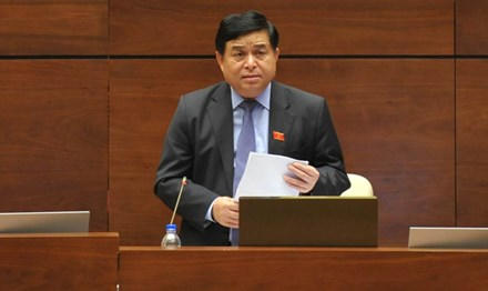 “Bán tài sản nhà nước rẻ như cho”?