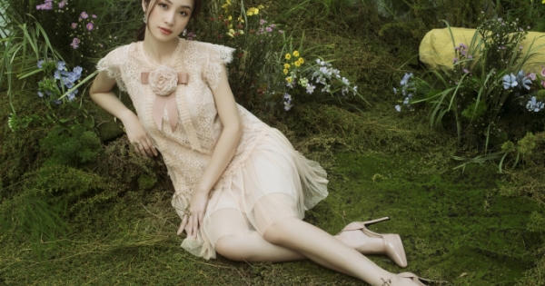 Mỹ nhân "Tháng năm rực rỡ" đẹp ngọt ngào trong bộ ảnh mới Mỹ nhân "Tháng năm rực rỡ" đẹp ngọt ngào trong bộ ảnh mới