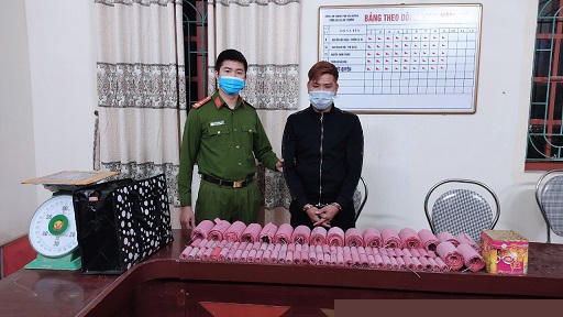 Hải Dương: Bắt giữ đối tượng vận chuyển hơn 10kg pháo nổ trái phép