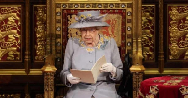 Những điều chưa biết về bài phát biểu quan trọng của Nữ hoàng Anh Elizabeth II trước Quốc hội