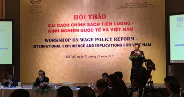 Phó Thủ tướng Vương Đình Huệ dự hội thảo về chính sách tiền lương