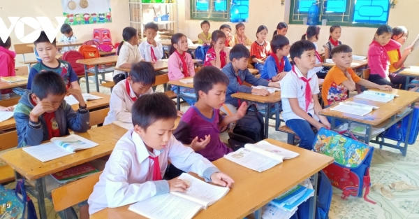 Những người thầy 20 năm cắm bản vì cái duyên với học trò vùng cao