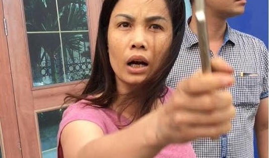 Công an mời người phụ nữ  tự xưng nhà báo lăng mạ CSGT “bố láo, làm ăn vớ vẩn” đến làm việc