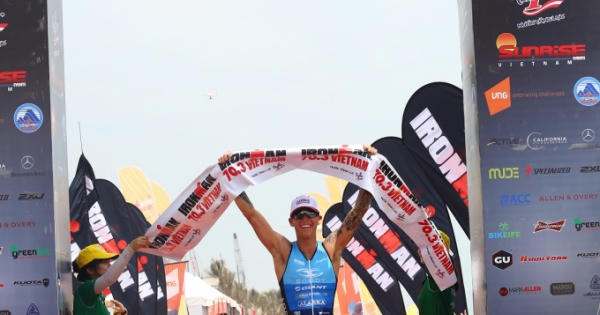 Ironman 70.3 Việt Nam 2017 đã có nhà tân vô địch đến từ “xứ sở chuột túi” Ironman 70.3 Việt Nam 2017 đã có nhà tân vô địch đến từ “xứ sở chuột túi”