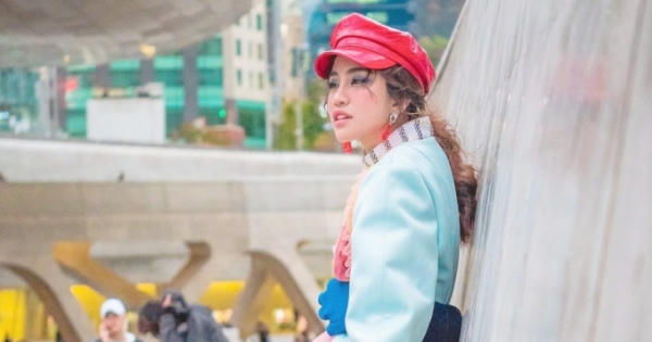 Thiên Nga bất ngờ "lột xác" thu hút ống kính truyền thông tại Seoul Fashion Week 2018