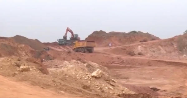 Phú Thọ: Phù phép đất rừng thành công trường khai thác khoáng sản