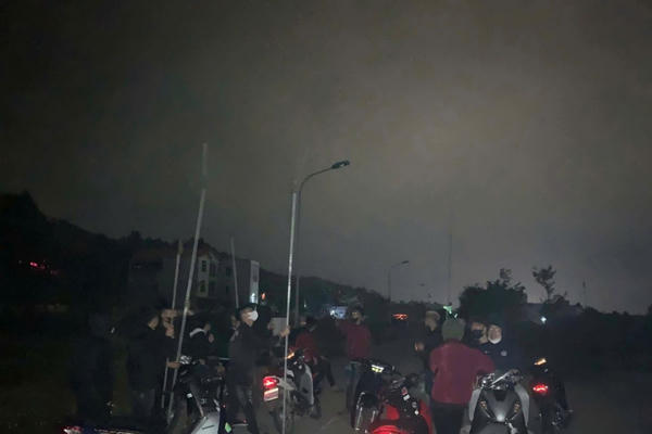 Bắc Ninh: Tạm giữ hình sự 19 đối tượng đi mô tô cầm hung khí, lạng lách, đánh võng giữa đêm trên phố Bắc Ninh: Tạm giữ hình sự 19 đối tượng đi mô tô cầm hung khí, lạng lách, đánh võng giữa đêm trên phố