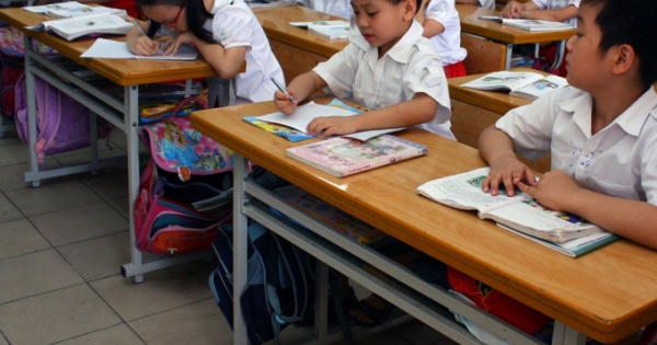 Gói thầu Mua sắm bàn ghế ở tỉnh Bến Tre: Yêu cầu làm rõ kiến nghị