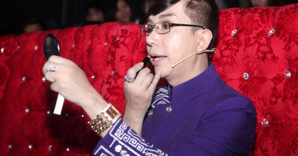 Long Nhật: “Bà Tám showbiz” chết cách đây 3 năm rồi Long Nhật: “Bà Tám showbiz” chết cách đây 3 năm rồi