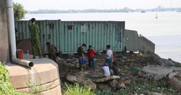 Nghi buồn chuyện tình cảm, người phụ nữ nhảy sông tự tử Nghi buồn chuyện tình cảm, người phụ nữ nhảy sông tự tử