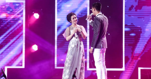 Lệ Quyên chắp tay nể phục trước màn trình diễn của "ngọc nữ Bolero" Hellen Thủy và Alan Hùng Cường