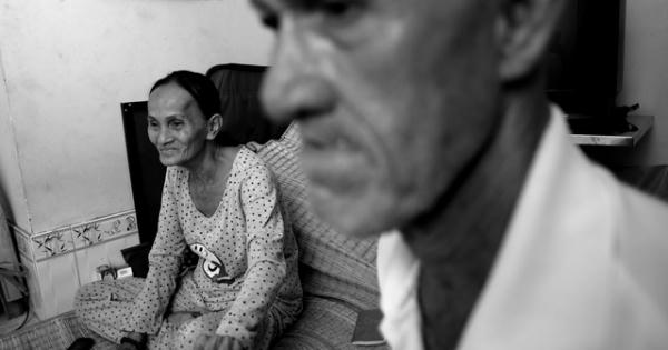 Vợ Việt chồng "Tây" 20 năm lang thang bán vé số ở Sài Gòn