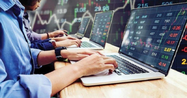Thị trường chứng khoán 5/6: Điều chỉnh đầu phiên trước áp lực bán tại nhóm ngân hàng