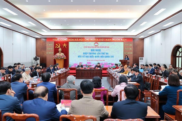 MTTQ Việt Nam chốt danh sách 217 người đủ tiêu chuẩn ứng cử đại biểu Quốc hội khóa XVI MTTQ Việt Nam chốt danh sách 217 người đủ tiêu chuẩn ứng cử đại biểu Quốc hội khóa XVI