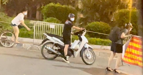 Hà Nội lập 20 chốt chặn ven Hồ Tây ngăn người dân tụ tập, đạp xe, chụp ảnh Hà Nội lập 20 chốt chặn ven Hồ Tây ngăn người dân tụ tập, đạp xe, chụp ảnh