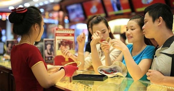 Giá vàng ngày 24/5: Tiếp tục giảm 70 nghìn đồng/lượng