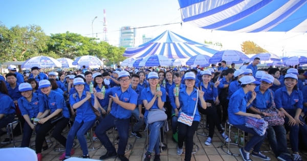 "Tiếp sức mùa thi" THPT Quốc gia 2016: Những con số ấn tượng