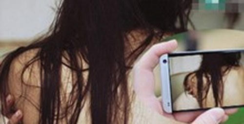 Người phụ nữ bị tống tiền bằng hình ảnh "chát sex" qua mạng xã hội