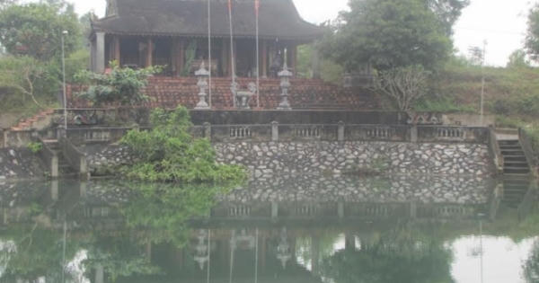 Kỳ I: Huyền thoại đền thiêng và “cá thần trong giếng không đáy” Kỳ I: Huyền thoại đền thiêng và “cá thần trong giếng không đáy”