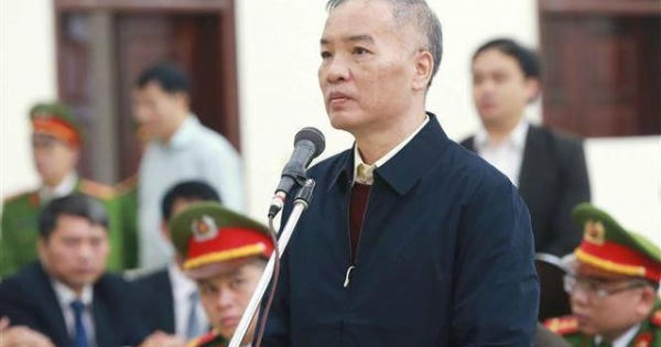 Cựu Chủ tịch MobiFone khóc nghẹn xin giảm nhẹ cho thuộc cấp Cựu Chủ tịch MobiFone khóc nghẹn xin giảm nhẹ cho thuộc cấp