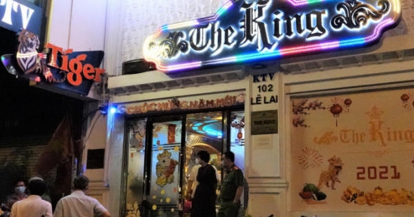 Chủ tịch UBND TP HCM đề nghị rút giấy phép nhà hàng The King