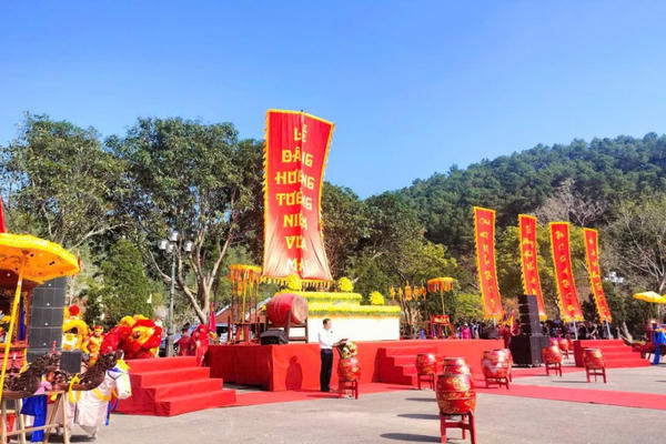 Khai mạc Lễ hội Đền Vua Mai năm 2026