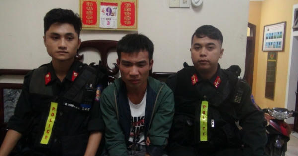 Huế: Bắt giữ nam thanh niên cầm ma túy đi chơi