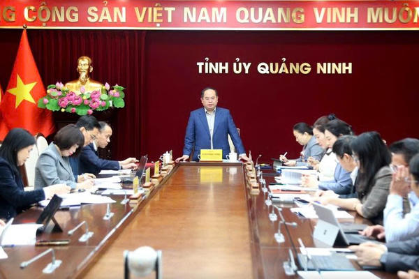 Quảng Ninh phấn đấu vào Top 10 địa phương dẫn đầu cả nước về chất lượng giáo dục Quảng Ninh phấn đấu vào Top 10 địa phương dẫn đầu cả nước về chất lượng giáo dục