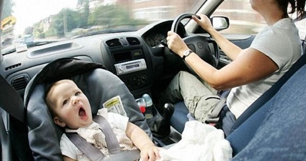 Nắng nóng, trẻ có thể tử vong vì sai lầm sau của cha mẹ