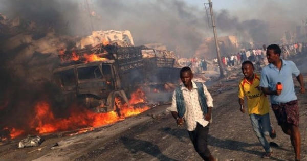Hiện trường khủng khiếp vụ đánh bom kép làm 276 người chết ở Somalia