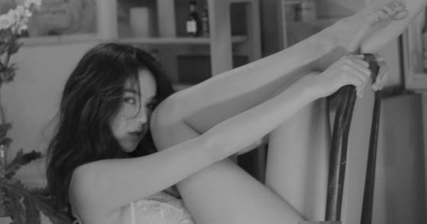 Ngọc Trinh 'thả rông' táo bạo