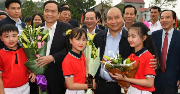 Thủ tướng dự Ngày hội Đại đoàn kết toàn dân tộc tại Bắc Giang