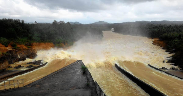 Nghệ An: 5 người chết, 2 người mất tích trong mưa lũ