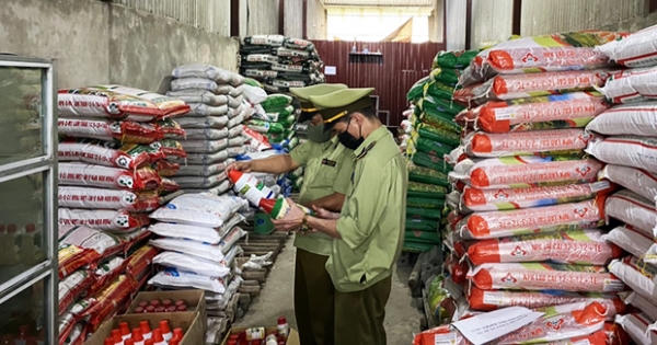 Hà Giang: Thu giữ gần 4.000 sản phẩm thuốc trừ cỏ, trừ sâu hết hạn sử dụng