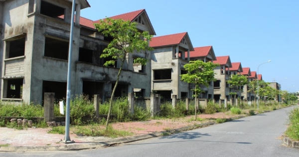 Hà Tĩnh: Hàng chục căn biệt thự hạng sang "chết lâm sàng" giữa lòng thành phố