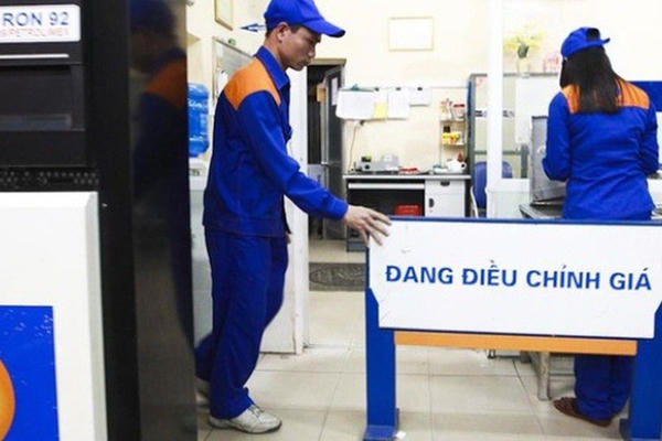 Đề xuất giảm thuế nhập khẩu xăng dầu để ổn định nguồn cung