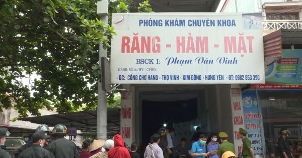 Hưng Yên: Mâu thuẫn gia đình, chồng cầm dao đâm vợ tử vong ở cổng chợ Hưng Yên: Mâu thuẫn gia đình, chồng cầm dao đâm vợ tử vong ở cổng chợ