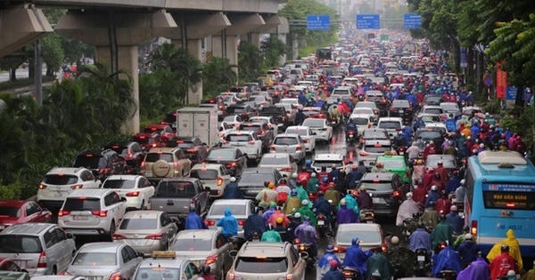 Cấm xe máy vào nội đô - Lời giải bất khả thi cho một bài toán khó?
