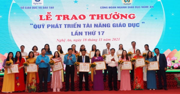 19 nhà giáo được trao thưởng 'Quỹ phát triển tài năng giáo dục“