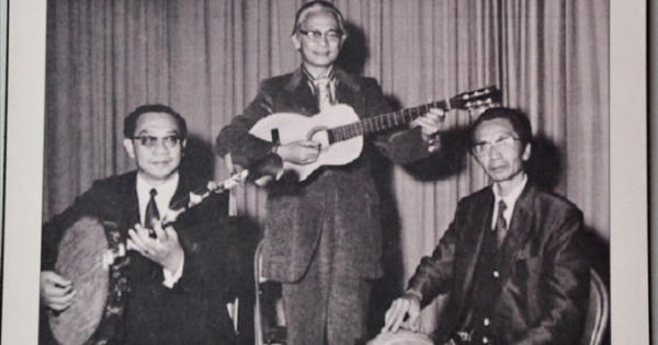 “Di sản sống” của Đờn ca tài tử Nam bộ “Di sản sống” của Đờn ca tài tử Nam bộ