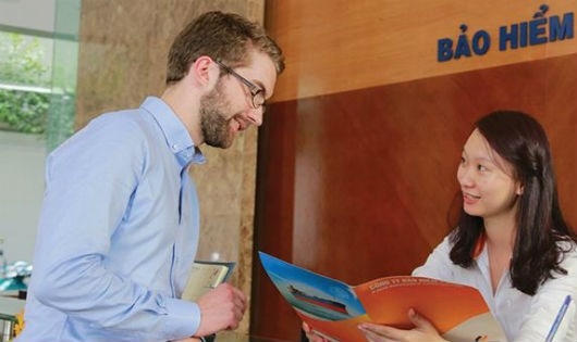 Tranh cãi về cung cấp thông tin sai sự thật trong kinh doanh bảo hiểm