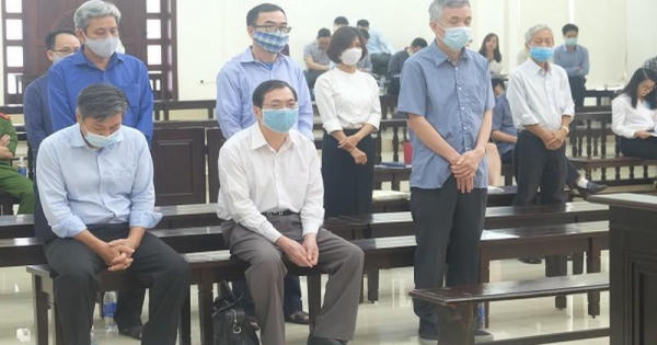 Cựu Bộ trưởng Bộ Công Thương Vũ Huy Hoàng lại chuẩn bị hầu tòa Cựu Bộ trưởng Bộ Công Thương Vũ Huy Hoàng lại chuẩn bị hầu tòa