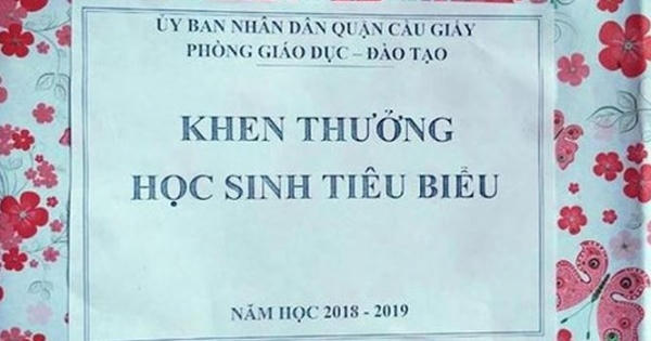 Trao thưởng thùng quà rỗng cho HS: Bệnh thành tích và sự không trung thực Trao thưởng thùng quà rỗng cho HS: Bệnh thành tích và sự không trung thực